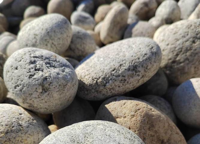 Купить речную и морскую гальку напрямую у производителя с доставкой  купить в Курске от производителя, без посредников